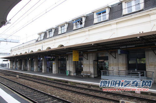 东风标致 新307三厢 2010款