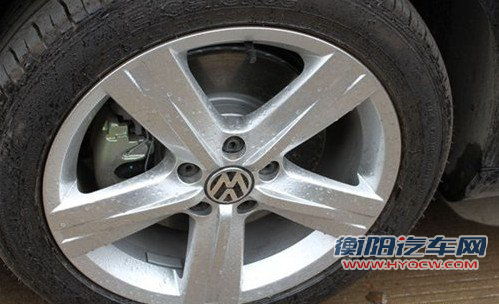 新迈腾2.0T即将上市 高配车型细节曝光