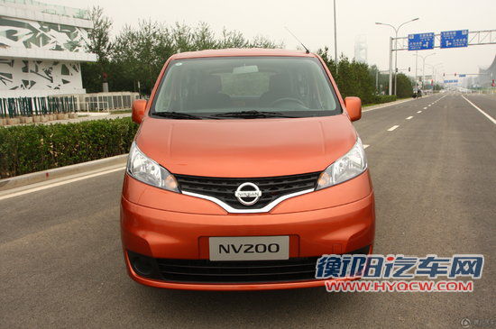 2010款郑州日产NV200 1.6L尊贵型 试驾实拍