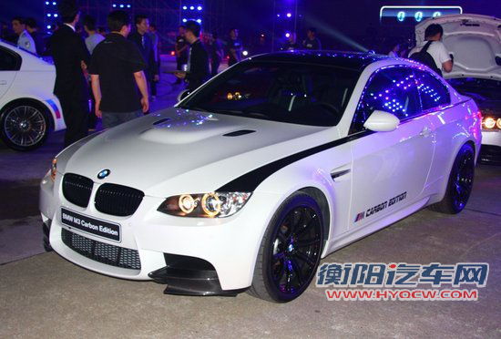 宝马M3碳纤维车顶版首次来华 售110.5万