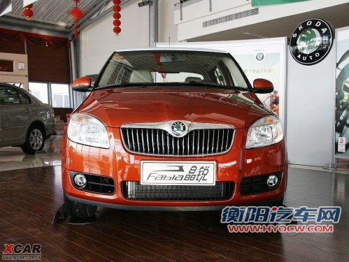或将引入国内 斯柯达晶锐三厢版假想图