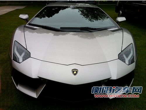 大牛助阵蝙蝠侠 兰博基尼新车参演电影