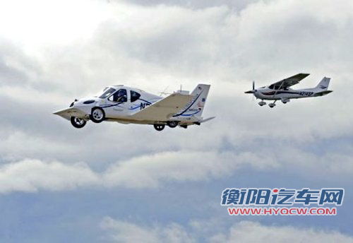 会飞汽车已在美国许可上路 时速达200公里