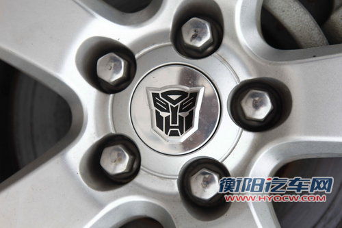雪佛兰“小黄蜂”版科鲁兹发布 图片曝光