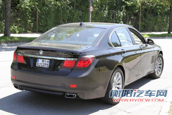 宝马改款7系内饰谍照首曝光 细节变化多