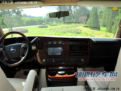 gmc gmc savana 2010款 6.0商务之星 10座公爵级
