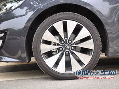 浪漫绅士遇歌舞少年 标致508对比起亚K5