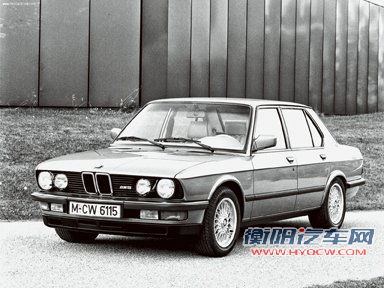 豪华性能王新BMW M5 历代都彰显传奇色彩