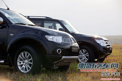体验“硬派”越野车 三菱帕杰罗劲畅试驾