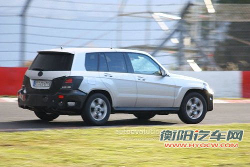 新款奔驰GLK谍照首曝 V6引擎/日内瓦发布