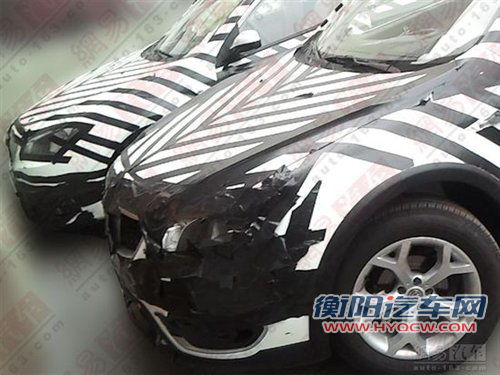 采用家族脸谱设计 改款骏捷FRV谍照曝光