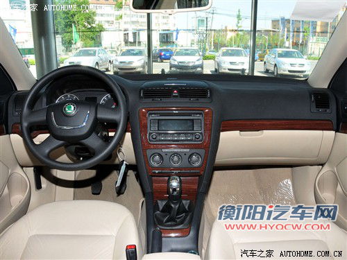 斯柯达 上海大众斯柯达 明锐 2010款 1.4tsi 手动逸俊版