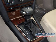 斯柯达 上海大众斯柯达 明锐 2010款 1.4tsi dsg逸俊版