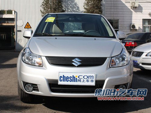 长安铃木 天语SX4 1.6 AT 车头正面视角