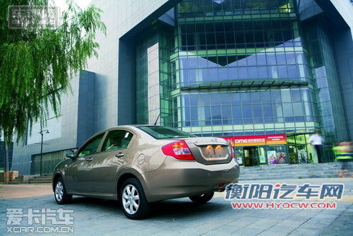 定位准确的实惠家用车 深度试驾奇瑞E5 定位准确的实惠家用车 深度试驾奇瑞E5