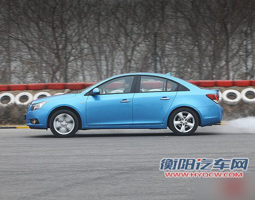 华丽转身运动型男 试驾雪佛兰科鲁兹1.6T 华丽转身运动型男 试驾雪佛兰科鲁兹1.6T