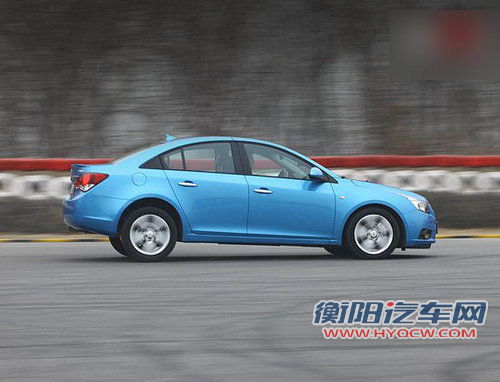 华丽转身运动型男 试驾雪佛兰科鲁兹1.6T 华丽转身运动型男 试驾雪佛兰科鲁兹1.6T