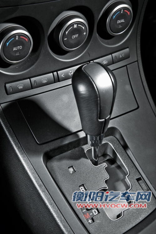 平淡实力派 思域VS星骋三厢VS标致308