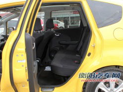 经济实惠又节油? 适合80后的首款车型推荐! 经济实惠又节油? 适合80后的首款车型推荐!