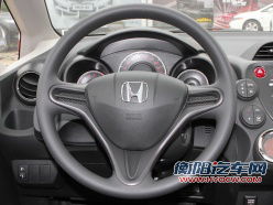 经济实惠又节油? 适合80后的首款车型推荐! 经济实惠又节油? 适合80后的首款车型推荐!