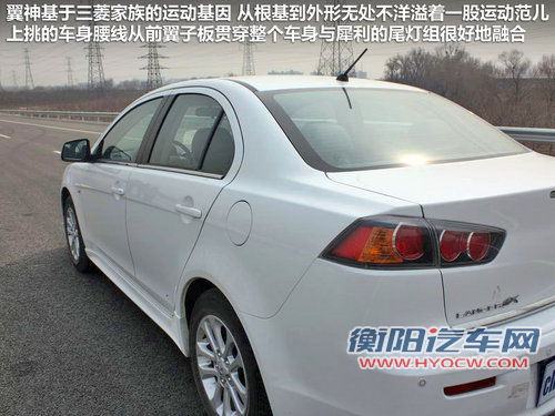 平民运动派 三菱翼神与福克斯静态对比解析 平民运动派 三菱翼神与福克斯静态对比解析