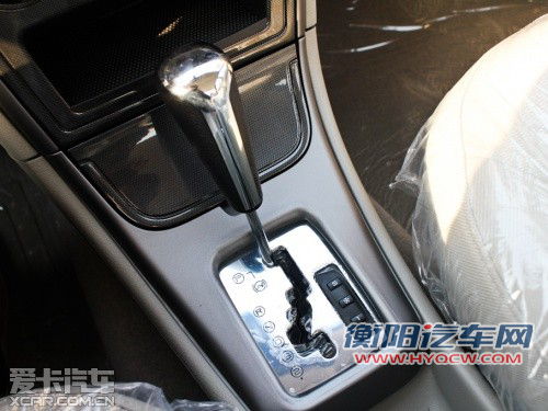 东风雪铁龙 2012款爱丽舍 三厢 东风雪铁龙 2012款爱丽舍 三厢