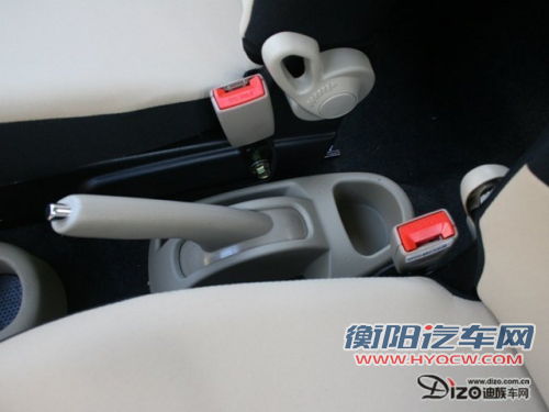 点击查看原图 无惧堵车 三款只占半个车位经典小车推荐