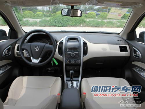 2012款宝骏630 1.5L AT精英型