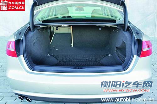 全新德系豪华中级车 BMW3系 VS 奥迪A4