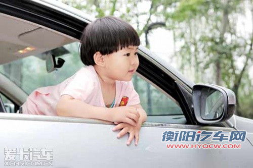 一起来关注! 从热议事件谈儿童乘车安全