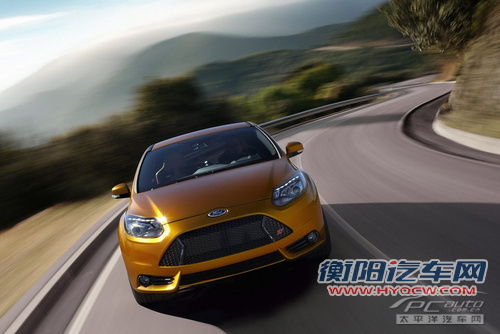 对抗 六代高尔夫GTI VS 2012款福克斯ST