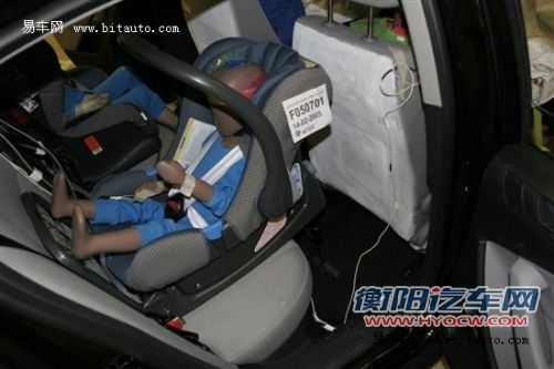 点击查看原图 都是五星该选谁 热销中级车安全碰撞对比