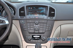 别克君威2.4L SIDI旗舰版OnStar中控台图片