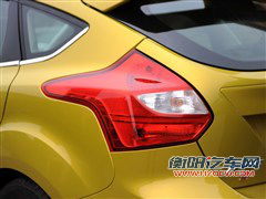 同基因不同性格 福克斯对比马自达3星骋