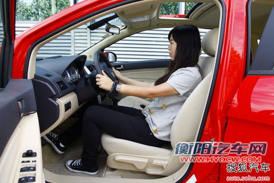 起亚 K2两厢 实拍 图解 图片