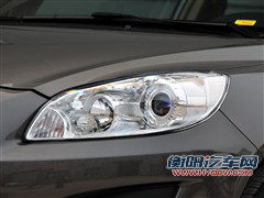 自主新势力的较量 长安逸动对比长城C50