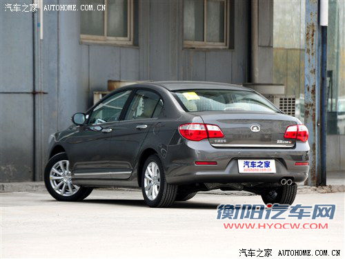 自主新势力的较量 长安逸动对比长城C50