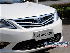 自主新势力的较量 长安逸动对比长城C50