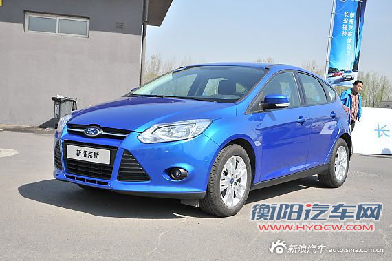 2012款福特新福克斯
