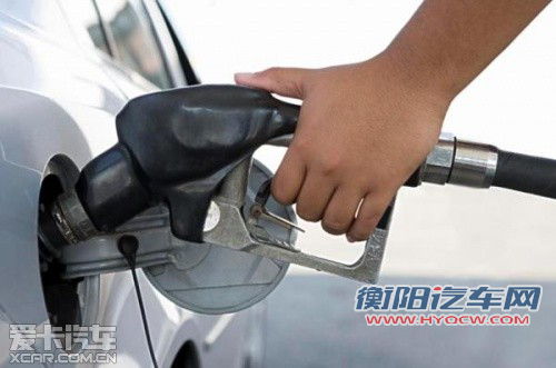 预计降0.4元/升 国内油价将第三次降价