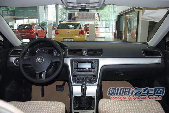 2011款帕萨特1.8TSI自动尊荣版