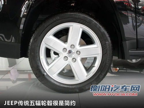 指南者领衔 三十万内实力派SUV对比导购 指南者领衔 三十万内实力派SUV对比导购