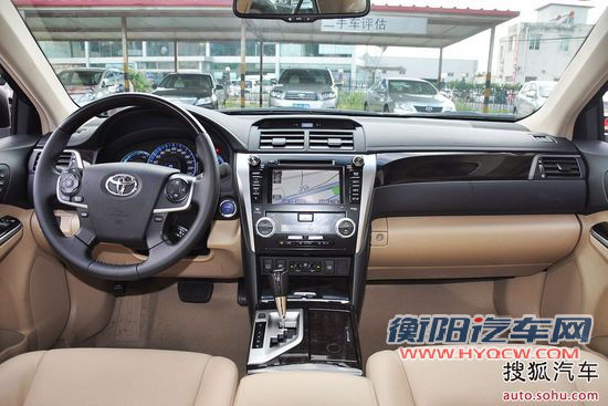 丰田 凯美瑞尊瑞混动 实拍 内饰 图片