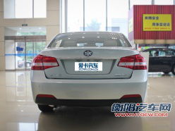 奔腾 2012款奔腾B70