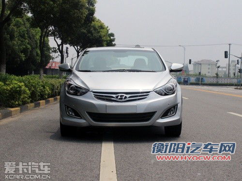 强强之争 现代朗动静态对比大众新朗逸