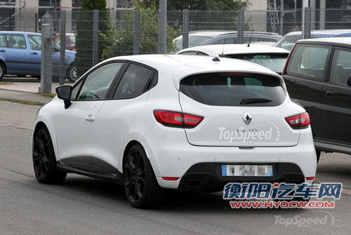配备1.6T发动机 雷诺Clio RS无伪谍照 汽车之家