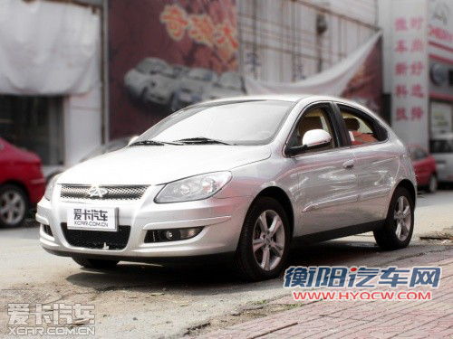 自主两厢标杆之争 启辰R50对比奇瑞A3