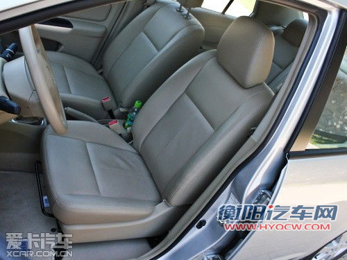 自主两厢标杆之争 启辰R50对比奇瑞A3