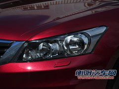 运动化倾向增强 2013款雅阁新车实拍