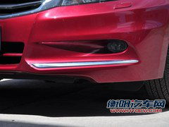 运动化倾向增强 2013款雅阁新车实拍